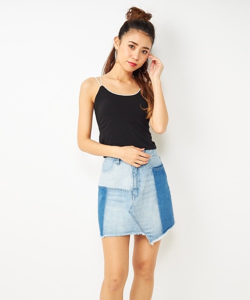 SPIRALGIRL（スパイラルガール）の「バックライン配色キャミソール（キャミソール・レディース・ブラック/ブラウン/ベージュ・FREE）」の2枚目の写真