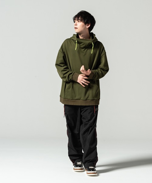 Tech high neck hoodie / テックハイネックフーディ―(パーカー Tech high neck hoodie / テックハイネックフーディ―(パーカー