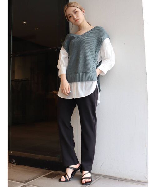 MURUA（ムルーア）の「フロントZIPタックパンツ（スラックス