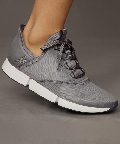 Reebok(リーボック)の「デイリーフィット AP / DailyFit AP(スニーカー・レディース・ネイビー/グレー/ブラック×ホワイト/ホワイト系その他/ブラック/グレー系その他/ホワイト×ホワイト・24.5cm/25.5cm/23.0cm/24.0cm/25.0cm/22.5cm/23.5cm/26.0cm/22.0cm)」の6枚目の写真