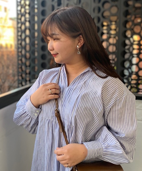 RIVE DROITE（リヴドロワ）の「ニュアンスモチーフイヤリング（イヤリング・レディース・シルバー/ゴールド・FREE）」の9枚目の写真