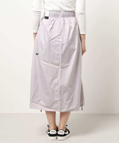 NIKE（ナイキ）の「【NIKE】AS W NSW TCH PCK SKIRT WVN（スカート・レディース・パープル・SMALL/MEDIUM）」の2枚目の写真