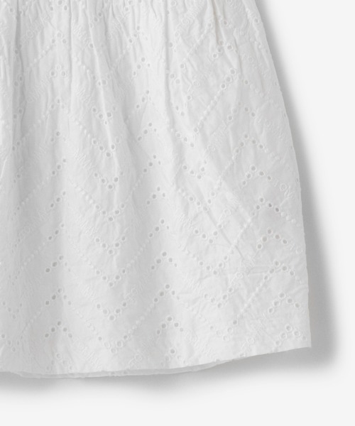 TOMMY HILFIGER（トミーヒルフィガー）の「GIRLS コットンレースレイヤードワンピース（ワンピース・キッズ・ホワイト・110cm/100cm/90cm/120cm/80ｃｍ）」の5枚目の写真