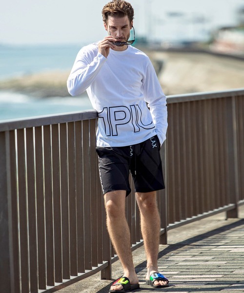 1piu1uguale3 RELAX（ウノピュウノウグァーレトレリラックス）の「1PIU1UGUALE3 RELAX(ウノピゥウノウグァーレトレ)ハイデンシティBIGロゴ長袖Tシャツ（Tシャツ/カットソー・メンズ・ブラック/グレー/ホワイト・S/XL/M/XXL/L）」の7枚目の写真