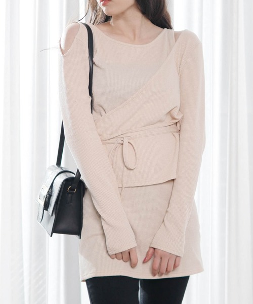 LIPSERVICE(リップサービス)の「アシメレイヤードSETトップス(Tシャツ/カットソー・レディース・ブラック/ピンク/アイボリー・FREE)」の2枚目の写真