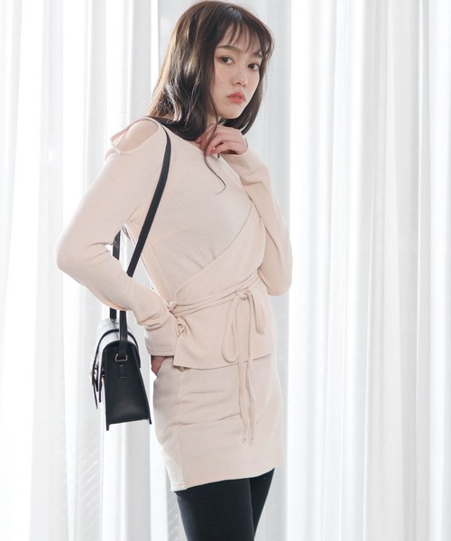 LIPSERVICE(リップサービス)の「アシメレイヤードSETトップス(Tシャツ/カットソー・レディース・ブラック/ピンク/アイボリー・FREE)」の8枚目の写真