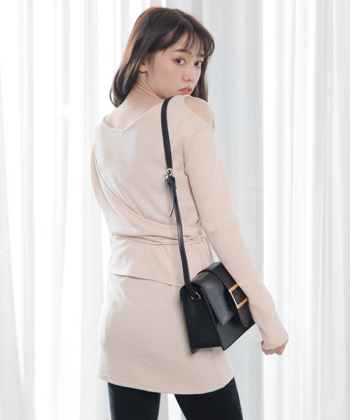 LIPSERVICE(リップサービス)の「アシメレイヤードSETトップス(Tシャツ/カットソー・レディース・ブラック/ピンク/アイボリー・FREE)」の5枚目の写真