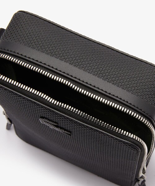 LACOSTE(ラコステ)の「CHANTACO バーティカルカメラバッグ(ショルダーバッグ・メンズ・ブラック/チャコールグレー/ダークブラウン/ベージュ/カーキ/サンドベージュ・FREE)」の10枚目の写真