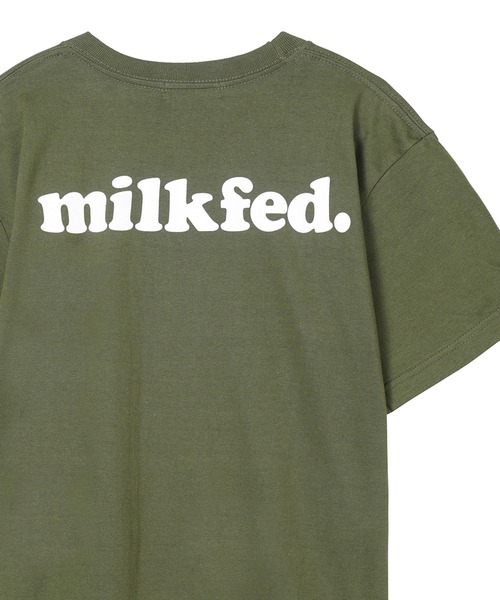 MILKFED.（ミルクフェド）の「BASIC COOPER S/S TEE/シンプル バックプリント 半袖Tシャツ（Tシャツ/カットソー・レディース・ホワイト/ネイビー/チャコールグレー/オフホワイト/ブラック/ベージュ/オリーブ/ライトパープル/ライトグリーン/パープル・SMALL/MEDIUM）」の6枚目の写真