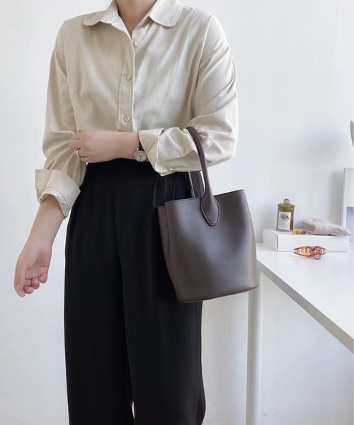 Port(ポート)の「バケツ型 ワンハンドル トートバッグ # / バケツバッグ(トートバッグ・レディース・アイボリー/ダークブラウン/ブラック/キャメル・FREE)」の7枚目の写真