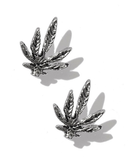 SPINNS（スピンズ）の「モチーフデザイン ピアス（ピアス（両耳用）・メンズ・A/B/C/D/E/F/G/H/I/J/K/N/M/L/O・ONESIZE）」の8枚目の写真