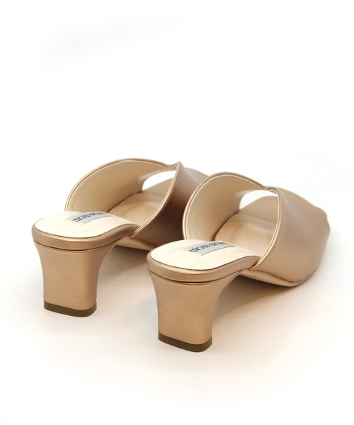 Sugar Sugar（シュガーシュガー）の「【SUGAR SUGAR シュガーシュガー】Vカットスクエアサンダル（サンダル・レディース・ブラック/アイボリー/ゴールド系その他・LL/L/S/M）」の18枚目の写真