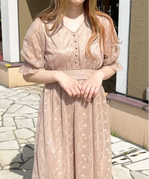 apres jour(アプレジュール)の「チュール×レースワンピ【ZOZOTOWN限定アイテム】(ワンピース・レディース・ライトベージュ/モカ・X-LARGE/フリー)」の4枚目の写真