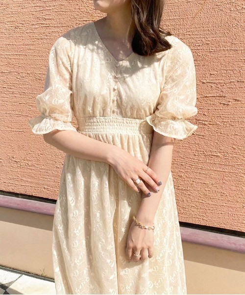 apres jour(アプレジュール)の「チュール×レースワンピ【ZOZOTOWN限定アイテム】(ワンピース・レディース・ライトベージュ/モカ・X-LARGE/フリー)」の6枚目の写真
