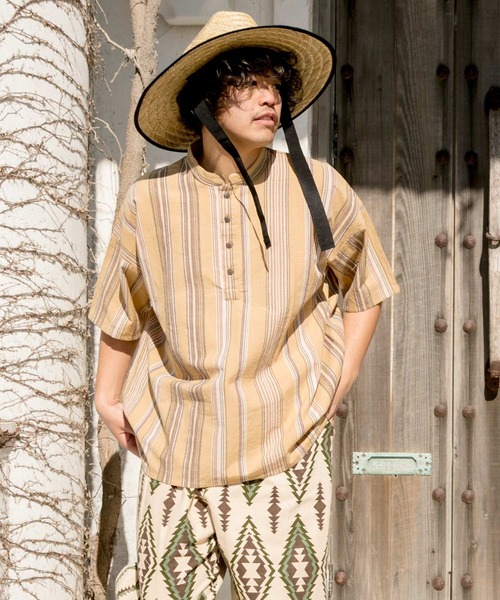 チャイハネ(チャイハネ)の「【チャイハネ】南インドの織り布 マルチストライプMEN'Sトップス(その他トップス・メンズ・ベージュ/レッド/ターコイズブルー・FREE)」の2枚目の写真