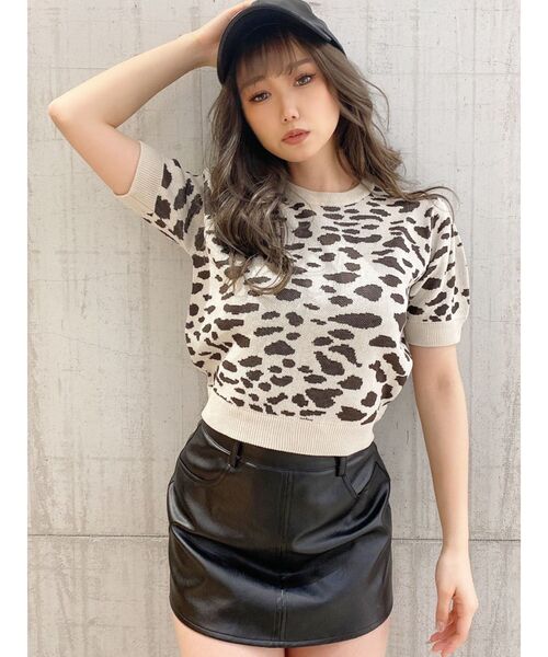 GYDA(ジェイダ)の「レオパードハーフスリーブニット TOPS(ニット/セーター・レディース・チャコールグレー/ブラウン/アイボリー・FREE)」の2枚目の写真