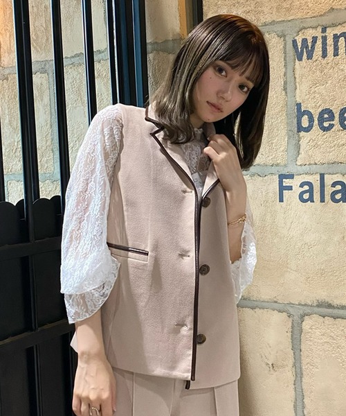 MIIA(ミーア)の「配色パイピングベスト(ベスト・レディース・ベージュ/ブラック系その他/ベージュ系その他・FREE)」の3枚目の写真