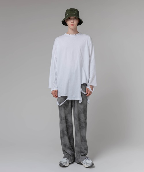 FOLLOWIN(フォロウィン)の「【UNISEX】グランジラウンドカッティングロングTシャツ(Tシャツ/カットソー・メンズ・ブラック/ブラウン/アイボリー・FREE)」の12枚目の写真