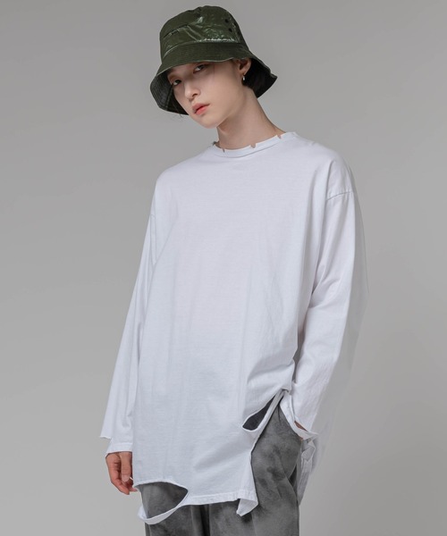 FOLLOWIN(フォロウィン)の「【UNISEX】グランジラウンドカッティングロングTシャツ(Tシャツ/カットソー・メンズ・ブラック/ブラウン/アイボリー・FREE)」の16枚目の写真
