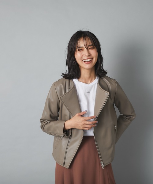 RIVE DROITE(リヴドロワ)の「美シルエットライダースJK/ノーカラーライダースジャケット(ライダースジャケット・レディース・ブラック/グレー系その他・FREE)」の15枚目の写真