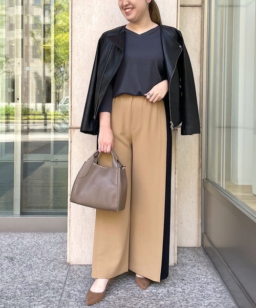 RIVE DROITE(リヴドロワ)の「美シルエットライダースJK/ノーカラーライダースジャケット(ライダースジャケット・レディース・ブラック/グレー系その他・FREE)」の4枚目の写真