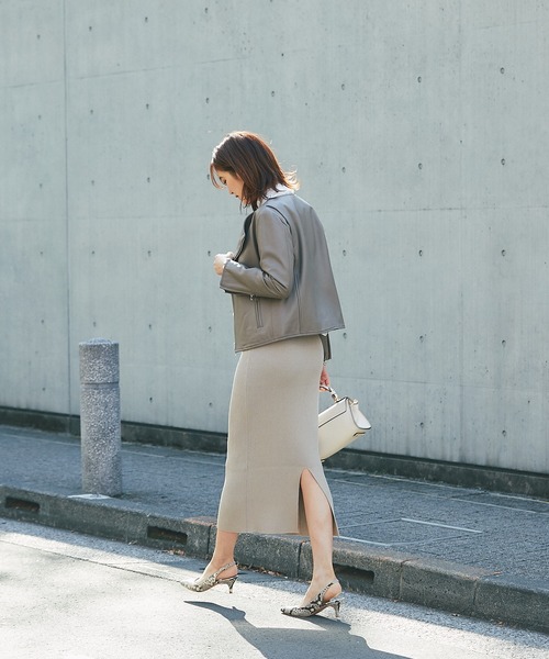 RIVE DROITE(リヴドロワ)の「美シルエットライダースJK/ノーカラーライダースジャケット(ライダースジャケット・レディース・ブラック/グレー系その他・FREE)」の20枚目の写真