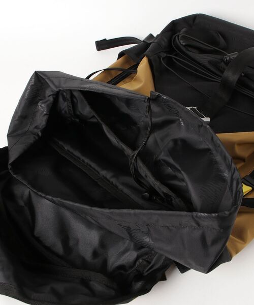 MOUNTAIN SMITH(マウンテンスミス)の「ST:MOUNTAIN SMITH マウンテンスミス リュック LEYDEN(バックパック/リュック・レディース・ブラック/ベージュ/レッド/オリーブドラブ・FREE)」の18枚目の写真