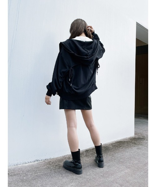 ENVYM（アンビー）の「ドロストギャザーＰＫ（パーカー・レディース・ブラック/ホワイト・FREE）」の5枚目の写真