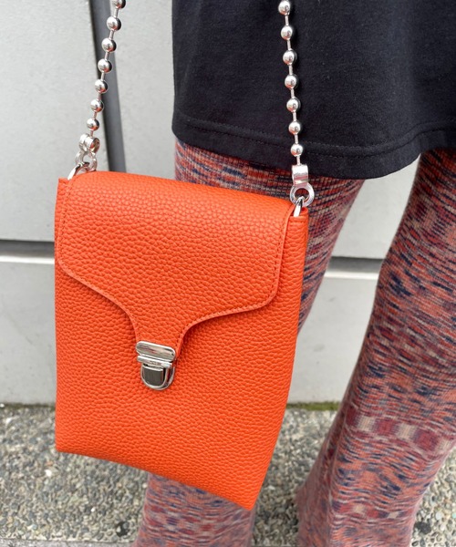 WHO'S WHO gallery（フーズフーギャラリー）の「ボールチェーンスモールバッグ（ハンドバッグ・レディース・シルバー/オレンジ/グリーン/ピンク/パープル・FREE）」の6枚目の写真