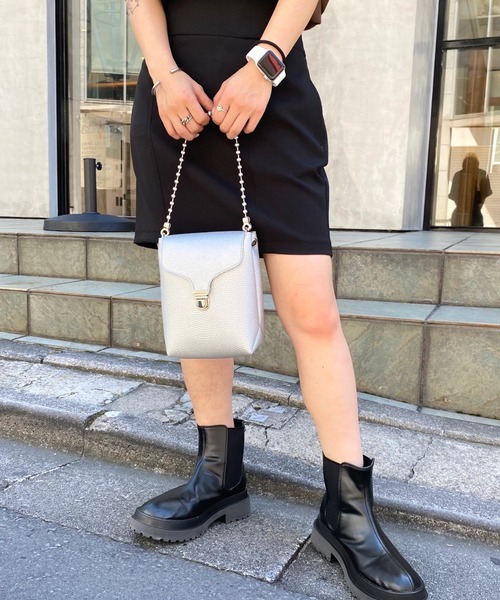 WHO'S WHO gallery（フーズフーギャラリー）の「ボールチェーンスモールバッグ（ハンドバッグ・レディース・シルバー/オレンジ/グリーン/ピンク/パープル・FREE）」の13枚目の写真