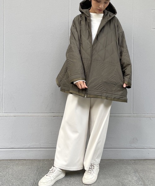 BEARDSLEY（ビアズリー）の「繊細なリーフ刺繍とトレンドのキルティングの組み合わせが◎ヒラヒラキルトコート（その他アウター・レディース・カーキ/ブラック・FREE）」の10枚目の写真