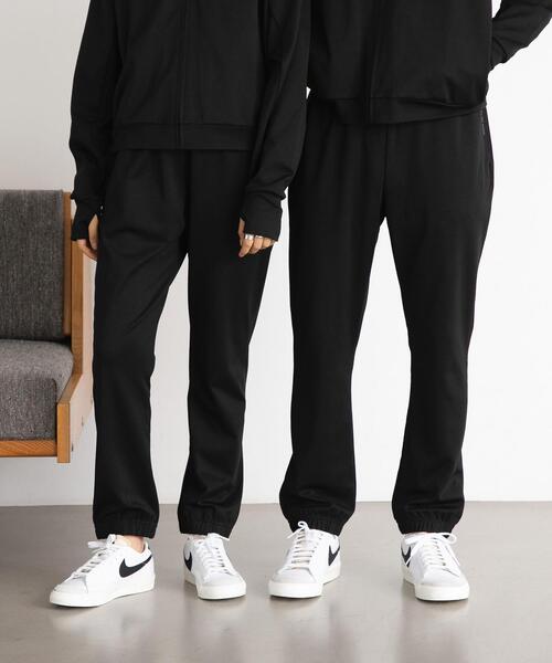 FEELING MADE（フィーリングメイド）の「FEELING MADE ストレッチポンチ 裾ゴム ジョガーパンツ <UNISEX>（その他パンツ・レディース・ブラック/ダークグリーン/ベージュ・S/L/M）」の4枚目の写真