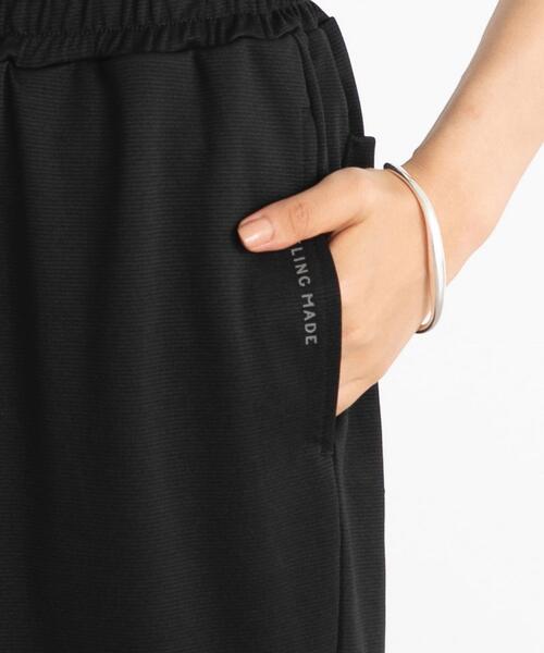 FEELING MADE（フィーリングメイド）の「FEELING MADE ストレッチポンチ 裾ゴム ジョガーパンツ <UNISEX>（その他パンツ・レディース・ブラック/ダークグリーン/ベージュ・S/L/M）」の21枚目の写真