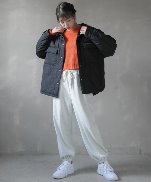 SPINNS（スピンズ）の「ビビットカラーショート丈ニット（ニット/セーター・レディース・ブラック/オレンジ/グリーン/ホワイト・ONESIZE）」の20枚目の写真