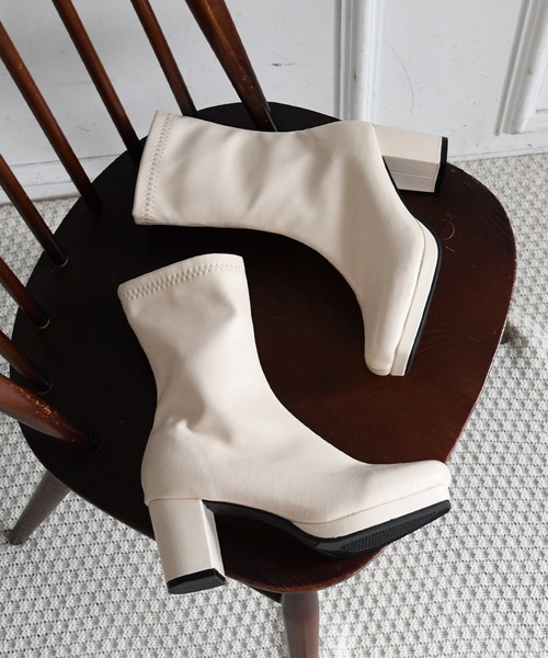 NOFALL（ノーフォール）の「ストームチャンキーヒールストレッチミドルブーツ（ブーツ・レディース・アイボリー/ブラック/ダークブラウン/グレイッシュベージュ・SS/S/M/L/LL/3L）」の2枚目の写真