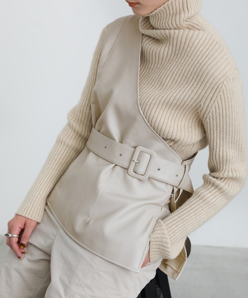 select MOCA ワンショルダーベルト付きフェイクレザーベスト