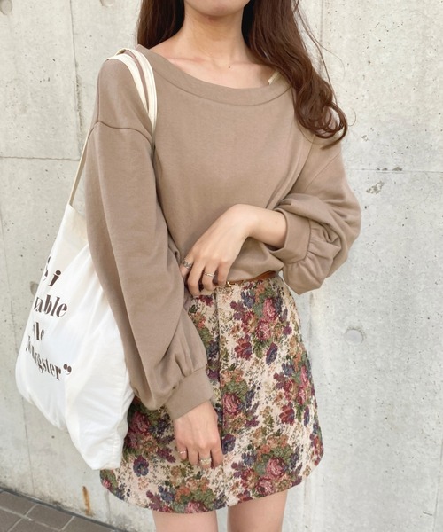 apres jour(アプレジュール)の「オフショルスウェット【ZOZOTOWN限定アイテム】(Tシャツ/カットソー・レディース・アイボリー/モカ/ラベンダー/スモークピンク・フリー/X-LARGE)」の3枚目の写真