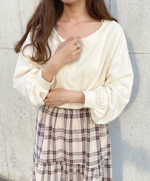 apres jour(アプレジュール)の「オフショルスウェット【ZOZOTOWN限定アイテム】(Tシャツ/カットソー・レディース・アイボリー/モカ/ラベンダー/スモークピンク・フリー/X-LARGE)」の6枚目の写真