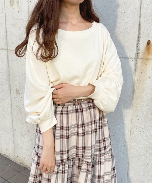 apres jour(アプレジュール)の「オフショルスウェット【ZOZOTOWN限定アイテム】(Tシャツ/カットソー・レディース・アイボリー/モカ/ラベンダー/スモークピンク・フリー/X-LARGE)」の7枚目の写真