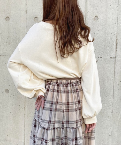 apres jour(アプレジュール)の「オフショルスウェット【ZOZOTOWN限定アイテム】(Tシャツ/カットソー・レディース・アイボリー/モカ/ラベンダー/スモークピンク・フリー/X-LARGE)」の11枚目の写真