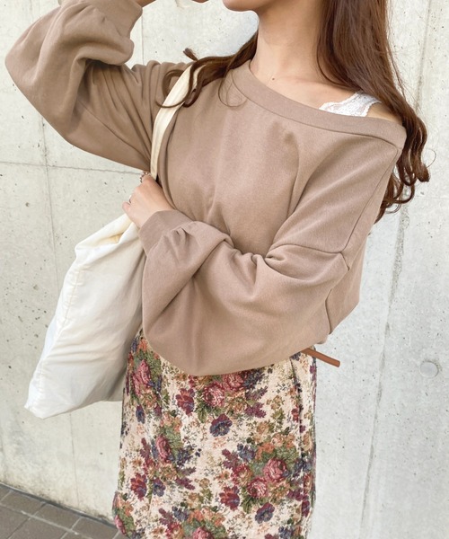 apres jour(アプレジュール)の「オフショルスウェット【ZOZOTOWN限定アイテム】(Tシャツ/カットソー・レディース・アイボリー/モカ/ラベンダー/スモークピンク・フリー/X-LARGE)」の14枚目の写真