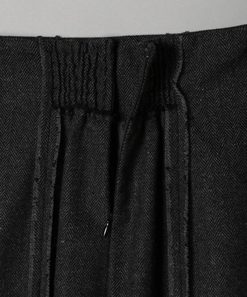 JEANASIS（ジーナシス）の「アウトシームマーメイドスカート/255989（スカート・レディース・チャコールグレー/グリーン/パープル/ブラウン・SMALL/MEDIUM）」の12枚目の写真