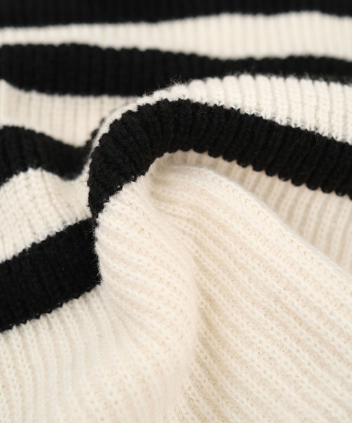 ＡＮＤＪ（アンドジェイ）の「【ANDJ MADE】2WAY肩ボタンタートルネックボーダー柄スリットニット（ニット/セーター・レディース・オフホワイト/ブラック・M）」の7枚目の写真