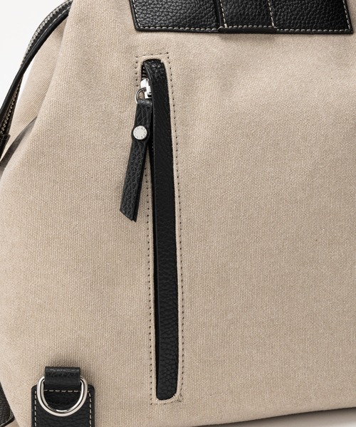 IACUCCI（イアクッチ）の「ソルベット BP CANVAS/CERVO（バックパック/リュック・レディース・ブラック/グレイッシュベージュ・FREE）」の14枚目の写真