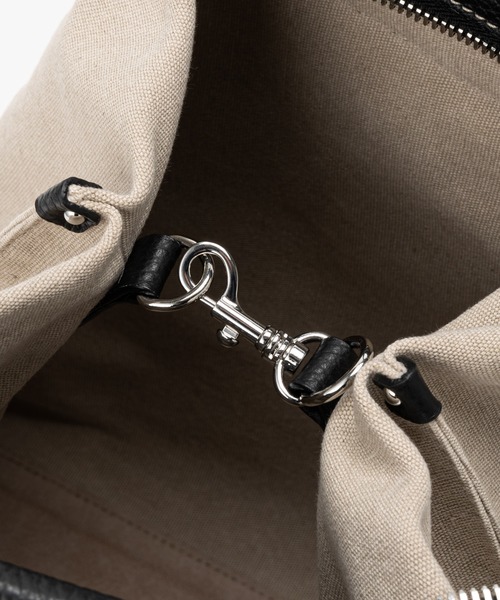 IACUCCI（イアクッチ）の「ソルベット BP CANVAS/CERVO（バックパック/リュック・レディース・ブラック/グレイッシュベージュ・FREE）」の19枚目の写真