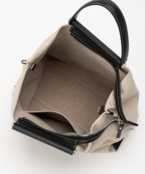 IACUCCI（イアクッチ）の「ソルベット BP CANVAS/CERVO（バックパック/リュック・レディース・ブラック/グレイッシュベージュ・FREE）」の20枚目の写真