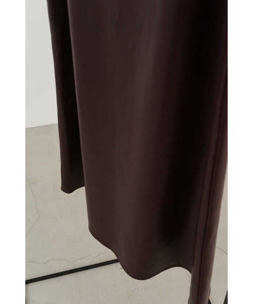 LA PEAU DE GEM(ラポドゥジェム)の「【LA PEAU DE GEM】レザーマーメイドスカート(スカート・レディース・ブラック/バーガンディー・S/M)」の8枚目の写真