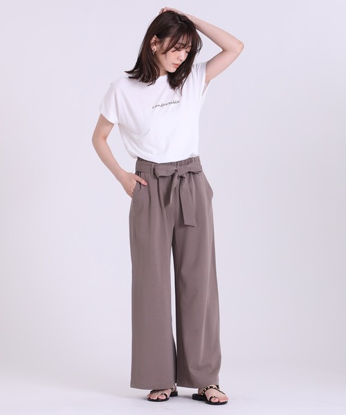 INED（イネド）の「ロゴTシャツ《マシュふわ(R)》（Tシャツ/カットソー・レディース・オフホワイト/グレー/ベージュ/サックスブルー・9号）」の12枚目の写真