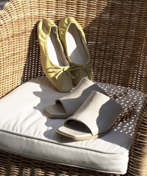 ikka（イッカ）の「PUソフトミュール（サンダル・レディース・ブラック/オフホワイト・M/L）」の14枚目の写真