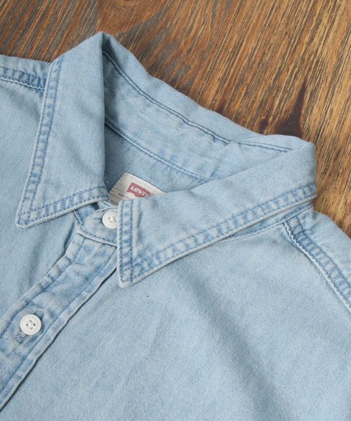 Levi's(リーバイス)の「Levi's /リーバイス CLASSIC ONE POCKET STANDARD デニム ワーク半袖シャツ(シャツ/ブラウス・メンズ・ライトブルー・S/M/L)」の6枚目の写真